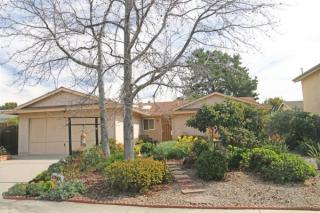 9761 Medina Dr, Santee, CA 92071-2033