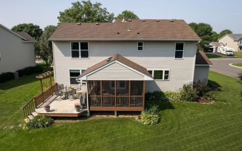 8009 Greenbriar Ln, Saint Paul MN  55125-8472 exterior