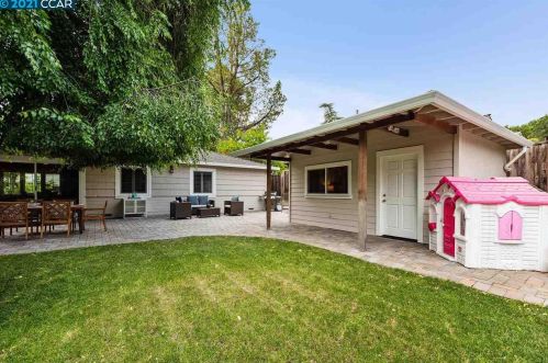 120 Collins Ct, Concord CA  94523-4107 exterior