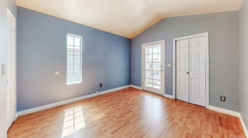 11259 Gladhill Rd, Whittier, CA 90604-2250