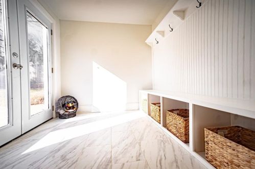 934 Burns Dr, Atlanta GA  30310-4632 exterior