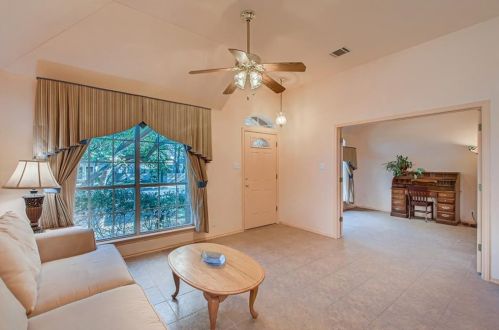 13212 Adonis Dr, Austin TX  78729-2839 exterior