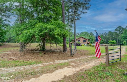51 Brookwood Dr, Monticello, GA 31064-9413