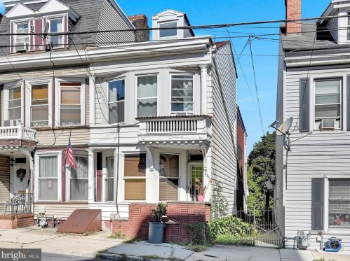 706 Mahantongo St, Primrose, PA 17901-3021