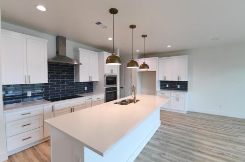 7177 9th Hole Dr, Fort Worth TX  76179-2971 exterior