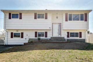 1 Lehigh Ln, Middlesex, NJ 08846-1235