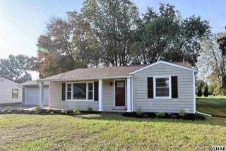 18 Greystone Rd, Carlisle PA  17013-2605 exterior