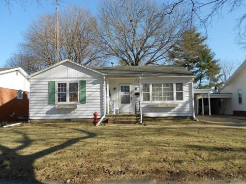 840 Washington Blvd, Bushnell, IL 61422-1213