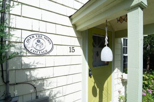 15 State Park Ave, Warwick, RI 02886-8936