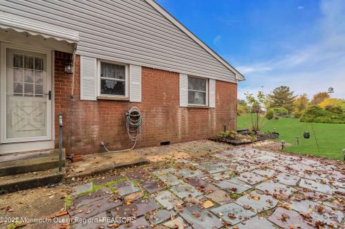 113 Constitution Blvd, Lakehurst NJ  08759-1991 exterior