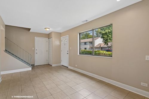 1261 Wind River Ter, Palatine, IL 60074-1770
