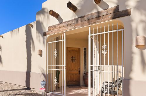 3500 Mesquite Ave, Palm Springs, CA 92264-3438