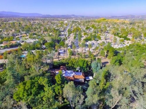 5800 Hawarden Dr, Riverside, CA 92506-4509