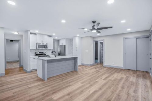 2856 Horse Shoe Dr, Atlanta GA  30316-4240 exterior