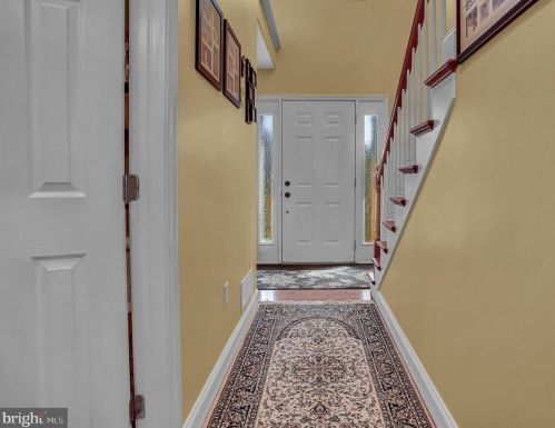 70 Pne Crk Dr, Carlisle PA  17013-9675 exterior