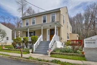 181 Lawn Park Ave, Trenton, NJ 08648-3859