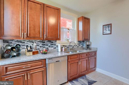 317 Ross St, Lancaster PA  17602-1941 exterior