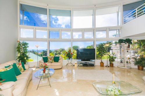 1205 Ikena Cir, Honolulu HI  96821-2561 exterior