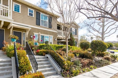 18 Arabis Ct, San Juan Capistrano, CA 92694-0883