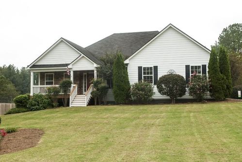 1121 Whispering Lakes Trl, Madison, GA 30650-6330