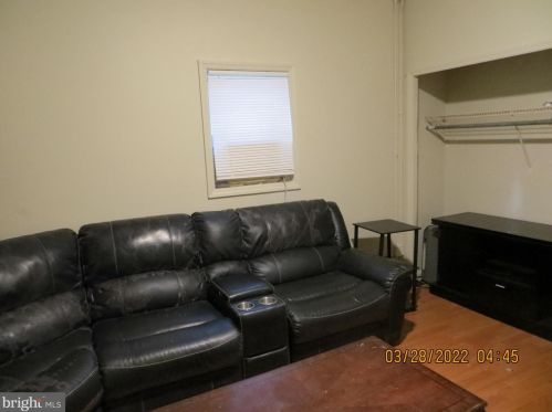 54 Olden Ave, Trenton NJ 08629-2103 exterior