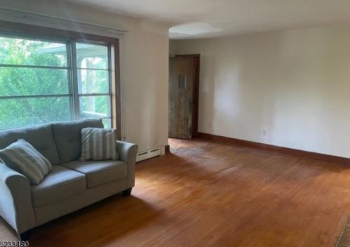 16 Anderson Hill Rd, Fredon, NJ 07860-5122