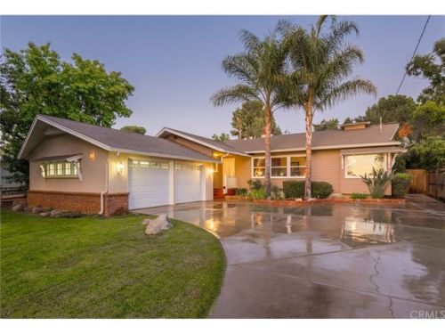11887 California St, Yucaipa, CA 92399-3844