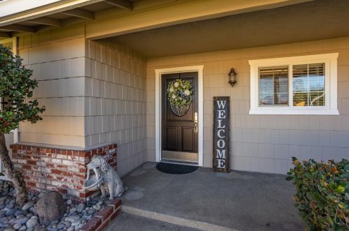 1188 Palomino St, Manteca, CA 95336-4050