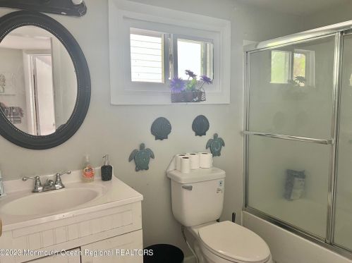 1404 Summerfield Ave, Tinton Falls NJ 07712-6342 exterior