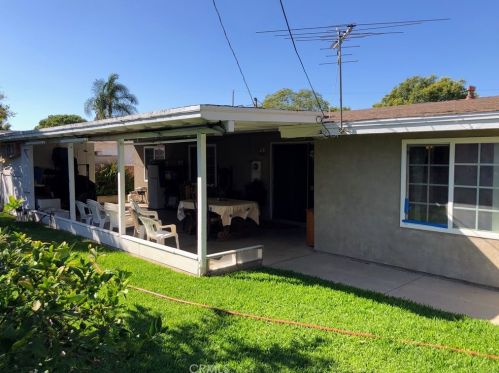 1602 Raymar St, Santa Ana CA 92703-4619 exterior