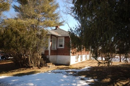 153 Old Croton Rd, Flemington, NJ 08822-5924