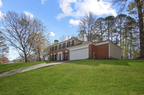 200 Crab Orchard Way, Roswell, GA 30076-2352