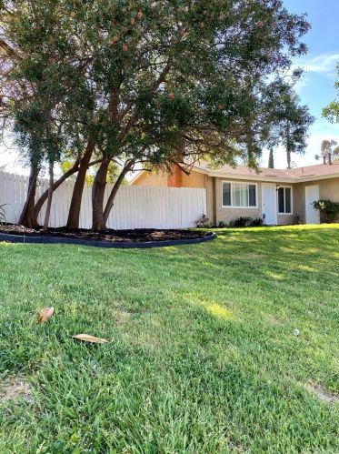 2882 Moorgate Pl, Riverside, CA 92506-4437