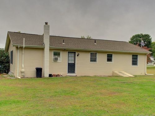 31 Beatrice Ave, Killingly CT  06239-4204 exterior