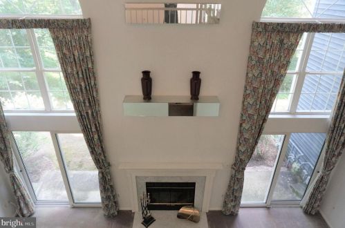 10 Halstead Pl, Princeton NJ  08540-6330 exterior