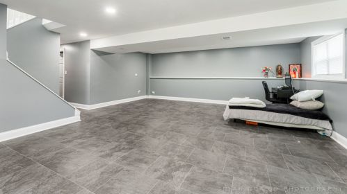 630 Londonberry Ln, Lemont IL  60440-1017 exterior