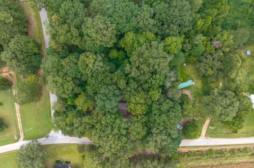 947 Davis Rd, Jefferson GA  30549-5651 exterior