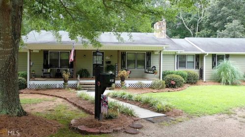 4153 Highway 155, Stockbridge GA  30281-4011 exterior