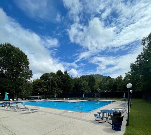 550 Little Hendricks Mountain Rd, Big Canoe GA  30143-7948 exterior