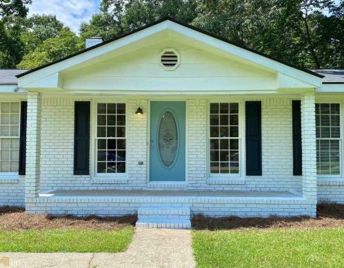 195 Hyde Cir, Newnan, GA 30263-4609