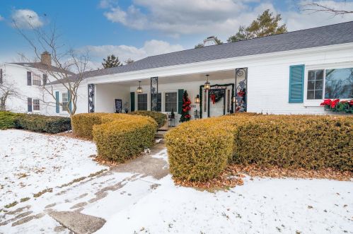252 Broadmoor Blvd, Springfield OH  45504-1120 exterior