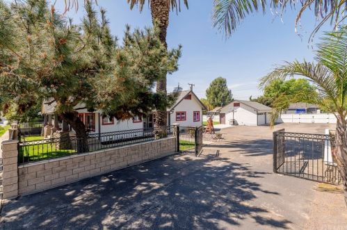 8204 Archibald Ave, Rancho Cucamonga, CA 91730-3646