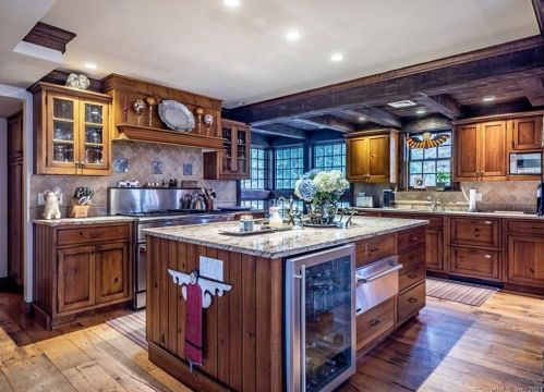 35 Forge Rd, Wilton, CT 06897-3701