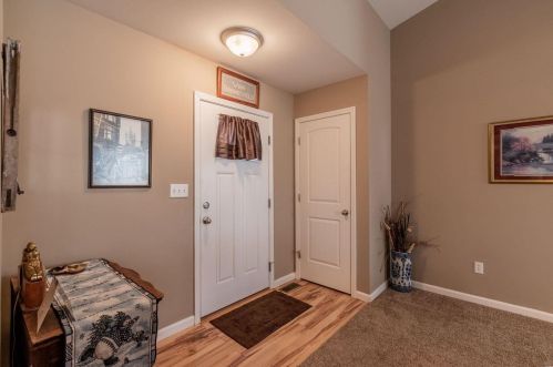 420 Meadow Spring Dr, Old Alexandria, MO 63379-7219