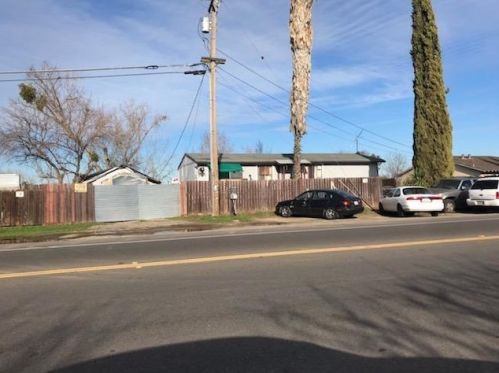 2131 Hatch Rd, Modesto, CA 95351-4814