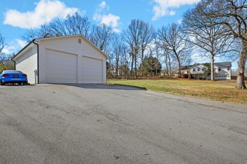 31 Saddle Trl, Jefferson GA  30549-4490 exterior