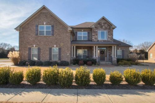 2740 Avington Ct, Murfreesboro, TN 37128-5079