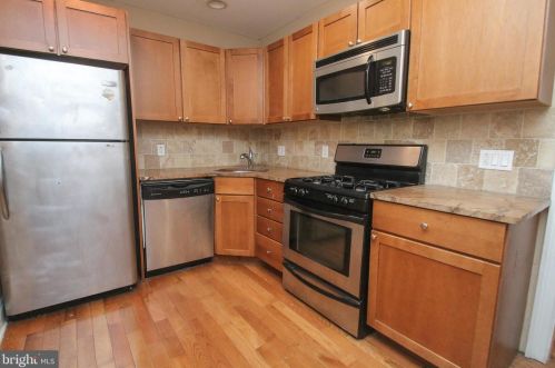 1838 10th St, Philadelphia PA 19148-2317 exterior