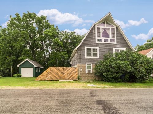570 Main St, Dakota, MN 55925-7177