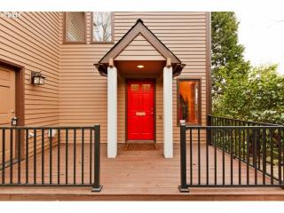 2935 Thurman St, Portland, OR 97210-1940